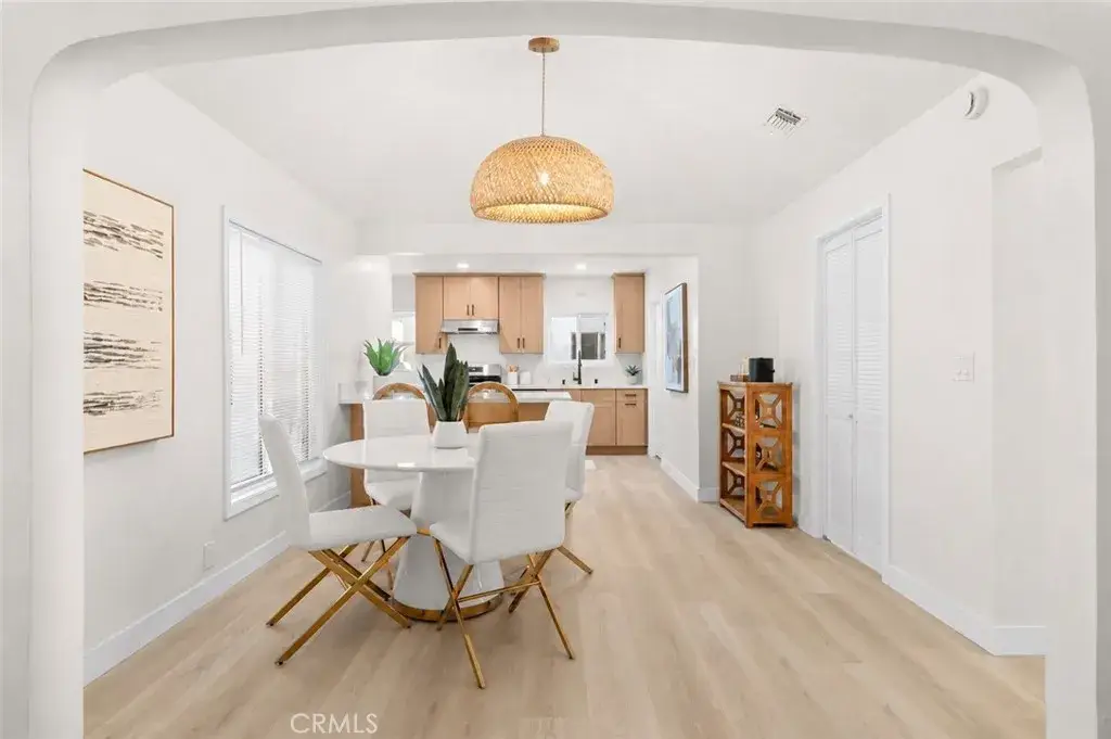 2115 S Redondo, Los Angeles, CA 90016 - #1