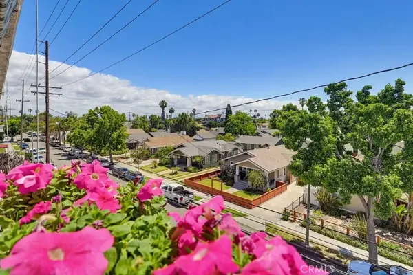 363 Newport Avenue #302, Long Beach, CA 90814