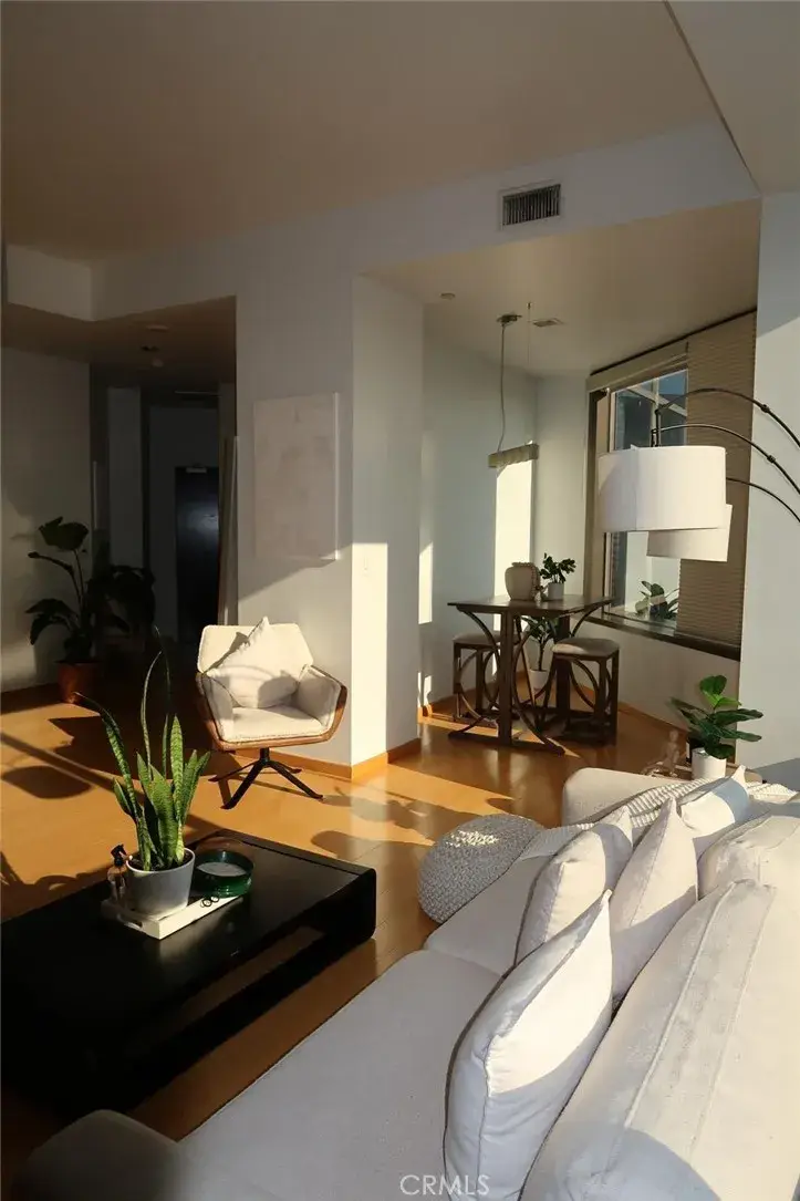 1100 Wilshire, Los Angeles, CA 90017 - #3