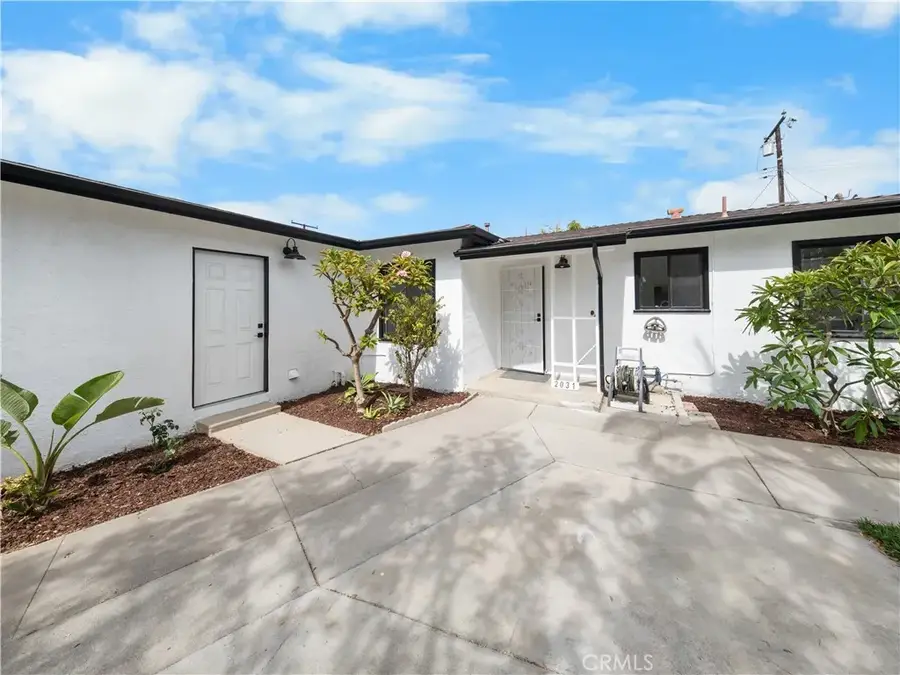 2031 S Center Street, Santa Ana, CA 92704 - #2
