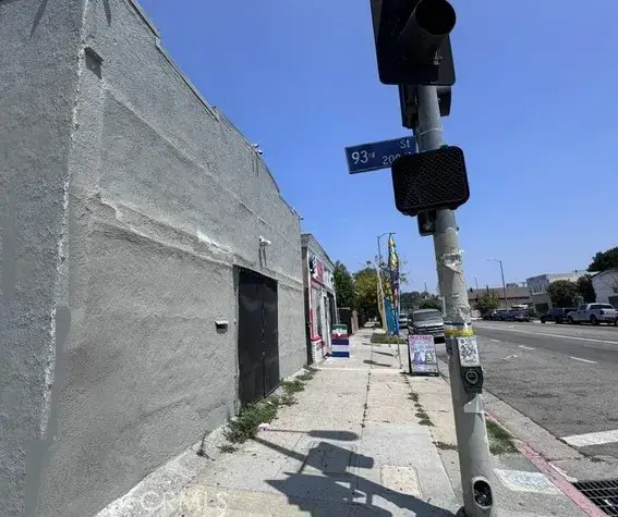 9223 S San Pedro, Los Angeles, CA 90003 - #2