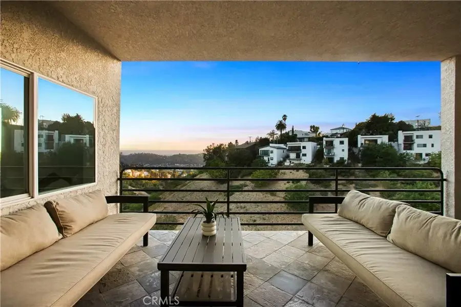3851 Cazador, Los Angeles, CA 90065 - #3