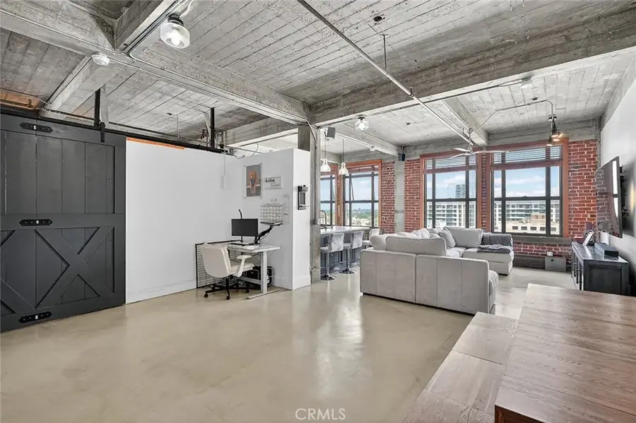 100 W 5th Street #7E, Long Beach, CA 90802 - #2