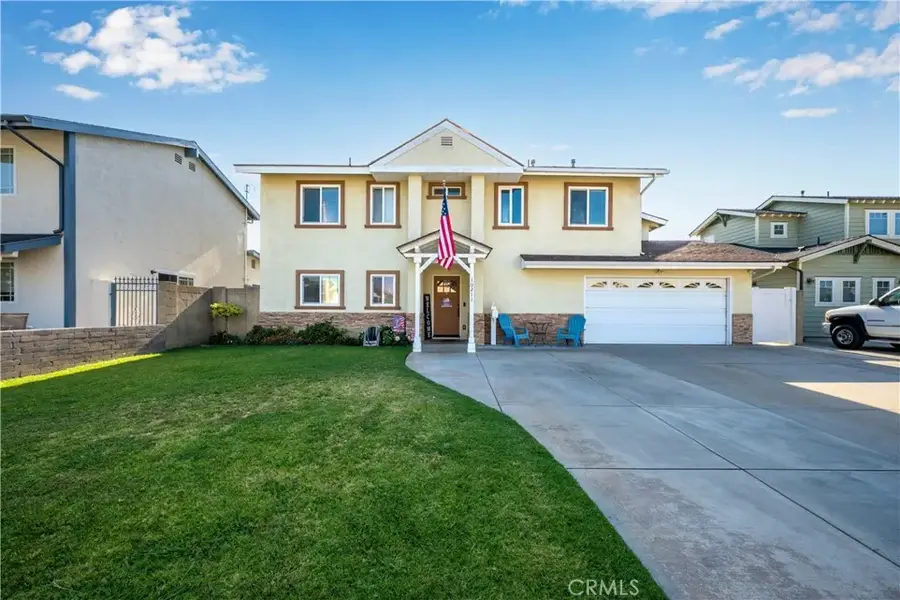 10211 Aqueduct Drive, Cypress, CA 90630 - #2