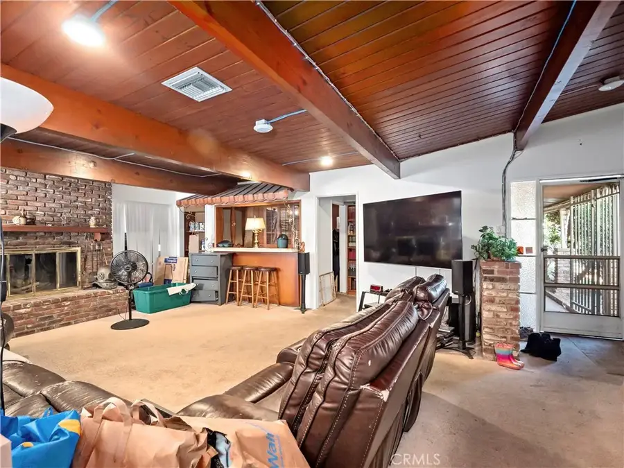 9281 Dorrington, Pacoima, CA 91331 - #2