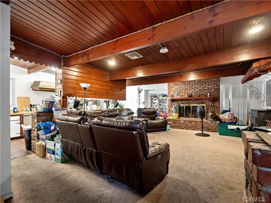 9281 Dorrington, Pacoima, CA 91331 - #3