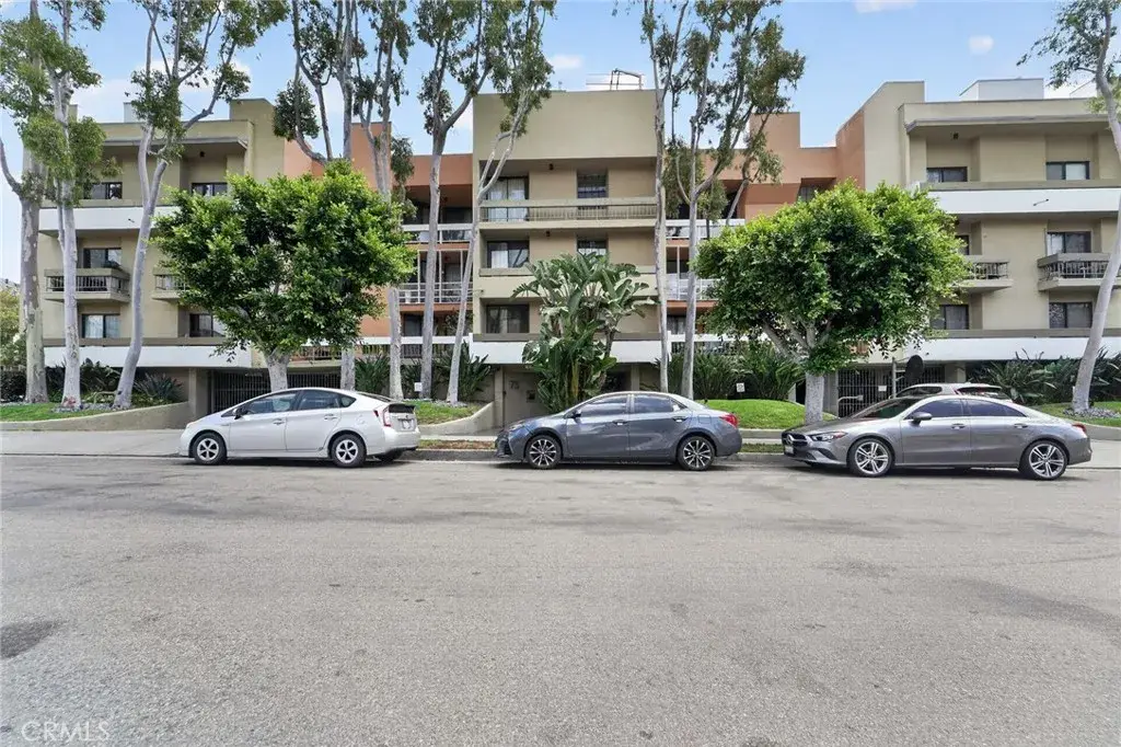 750 N Kings #114, West Hollywood, CA 90069 - #1
