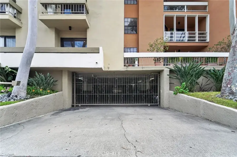 750 N Kings #114, West Hollywood, CA 90069 - #2