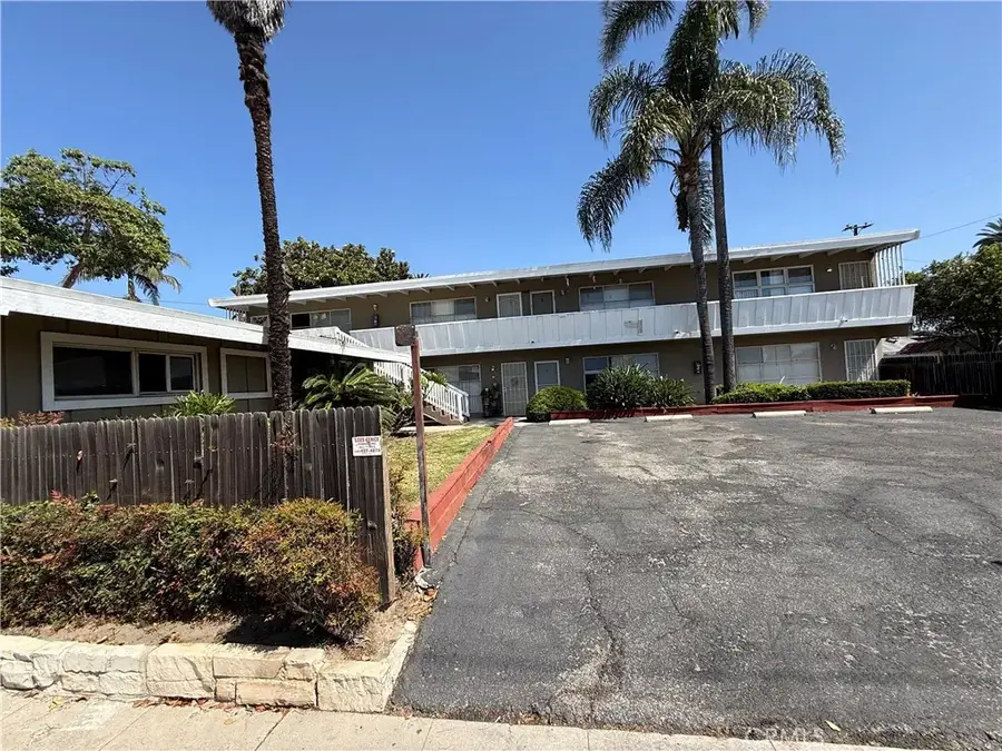 1651 E South, Long Beach, CA 90805 - #2