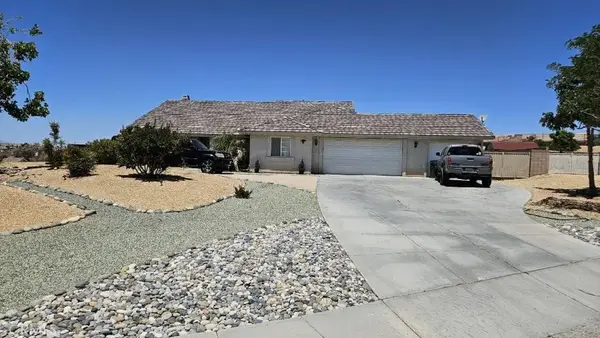 13906 Nowata Court, Apple Valley, CA 92307