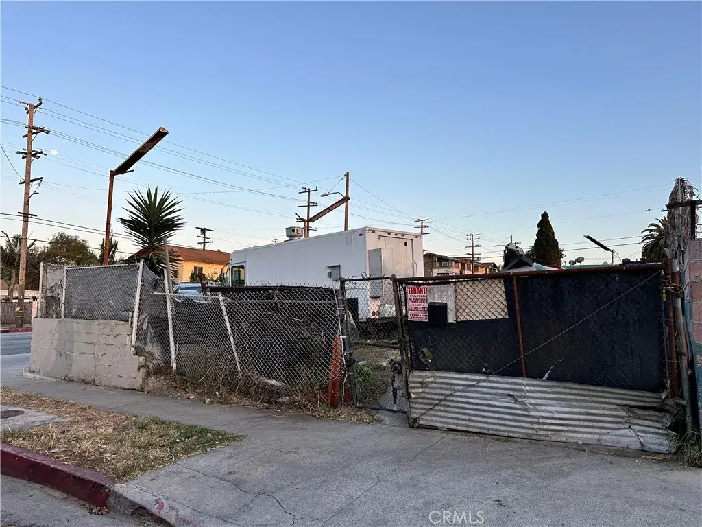 10305 S Normandie, Los Angeles, CA 90044 - #1