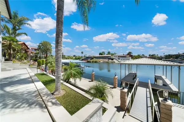 30264 White Wake, Canyon Lake, CA 92587