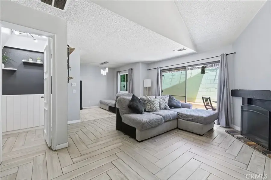 5577 Pioneer Boulevard #9, Whittier, CA 90601 - #3