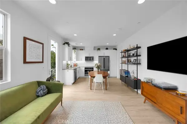 17544 Cameron #102, Huntington Beach, CA 92647