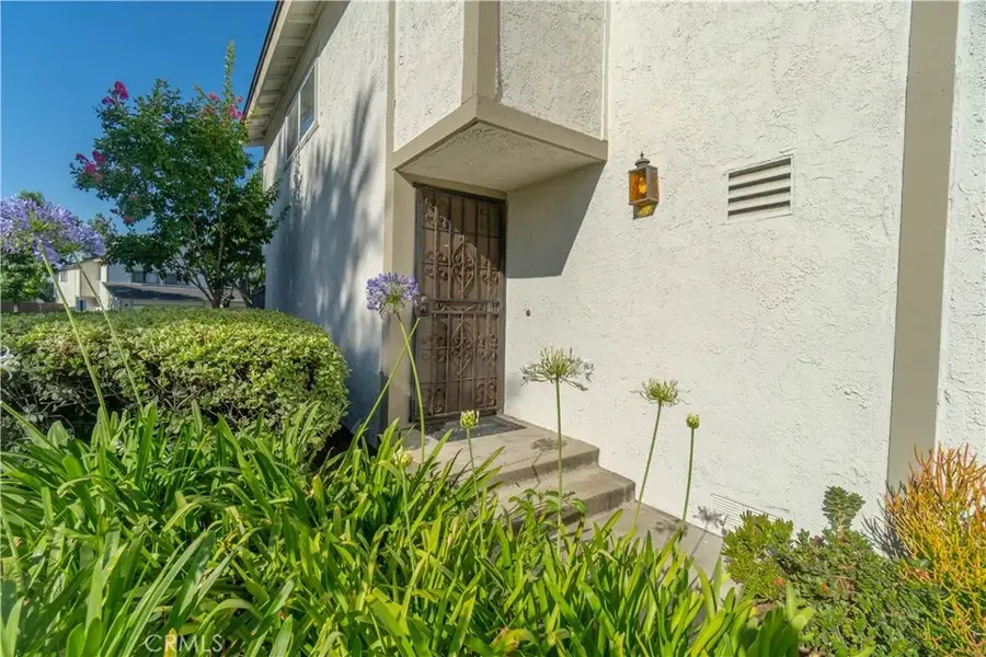 587 S College, Claremont, CA 91711 - #2