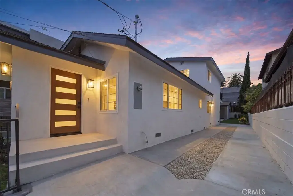 819 Rosemont, Los Angeles, CA 90026 - #1