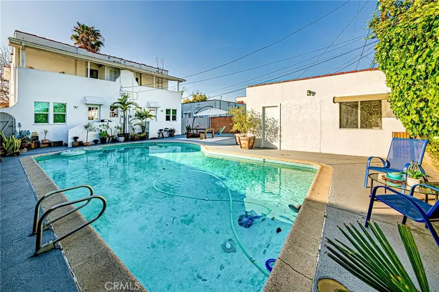 1226 Meadowbrook Avenue, Los Angeles, CA 90019 - #2
