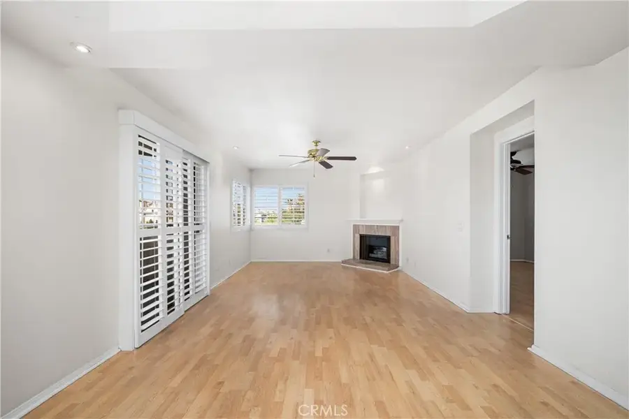 535 W 4th #311, Long Beach, CA 90802 - #3