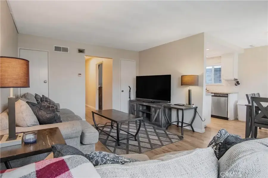 2423 Deodar, Santa Ana, CA 92705 - #3