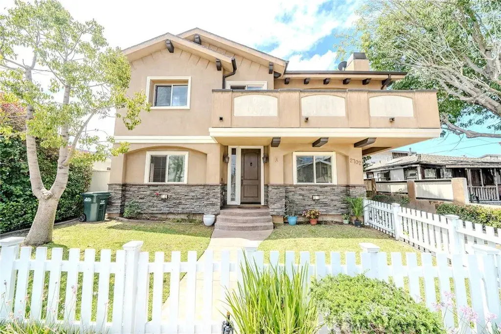 2702 Gates Avenue #A, Redondo Beach, CA 90278 - #1