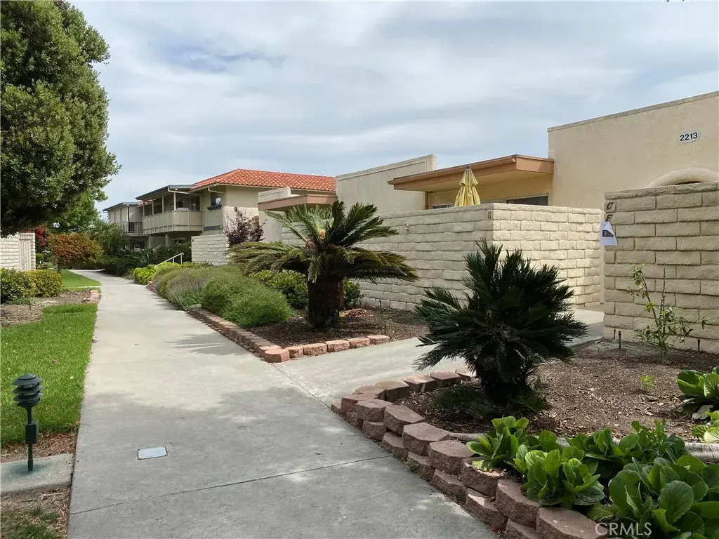 2213 Via Mariposa East #B, Laguna Woods, CA 92637 - #1