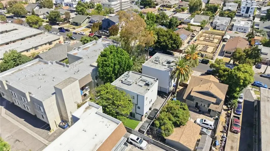 1233 W 39th, Los Angeles, CA 90037 - #2