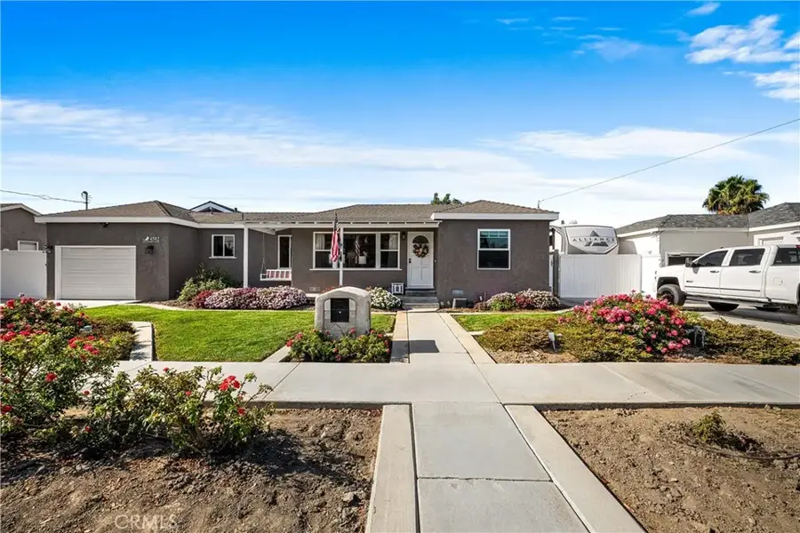 4582 Howard Avenue, Los Alamitos, CA 90720 - #2