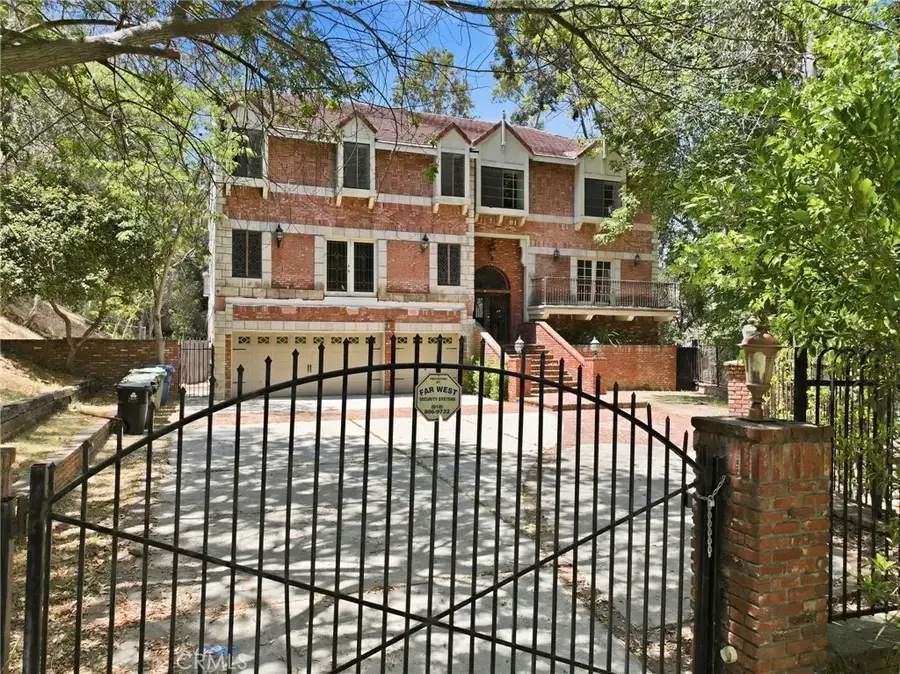 3243 Iredell, Studio City, CA 91604 - #3
