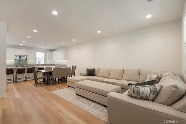 60 Sanctuary, Mission Viejo, CA 92692