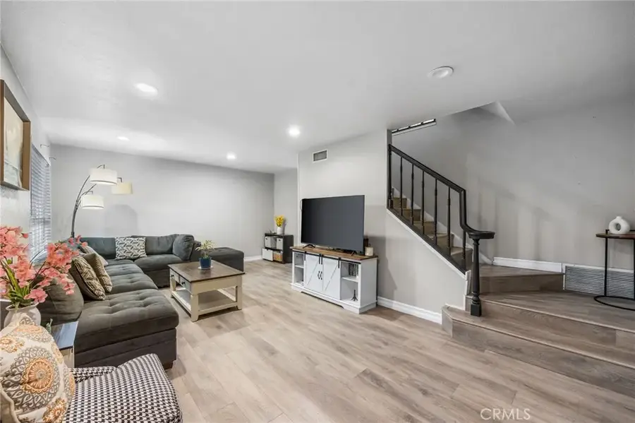 1800 W Gramercy #14, Anaheim, CA 92801 - #3