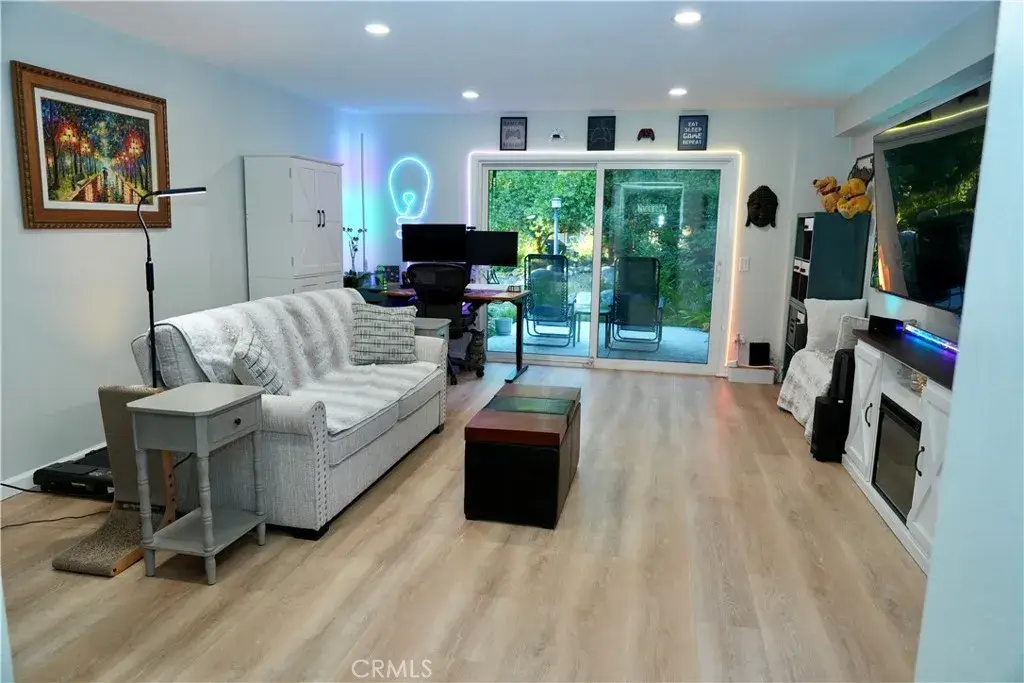 7101 Farralone #113, Canoga Park, CA 91303 - #1