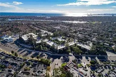 448 N Bellflower #216, Long Beach, CA 90814