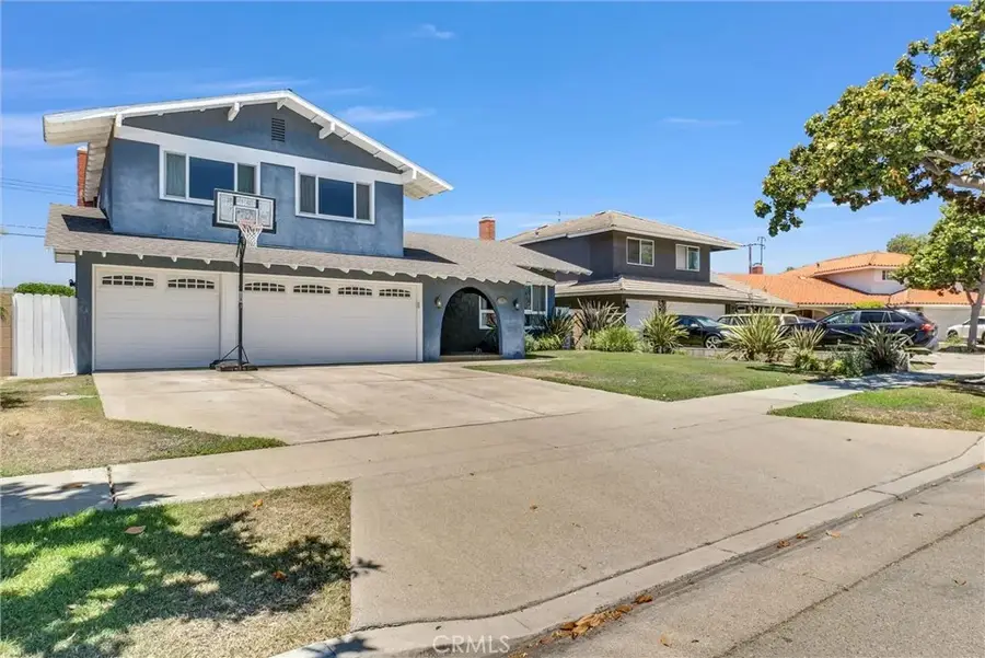 745 E Barkley Avenue, Orange, CA 92867 - #2