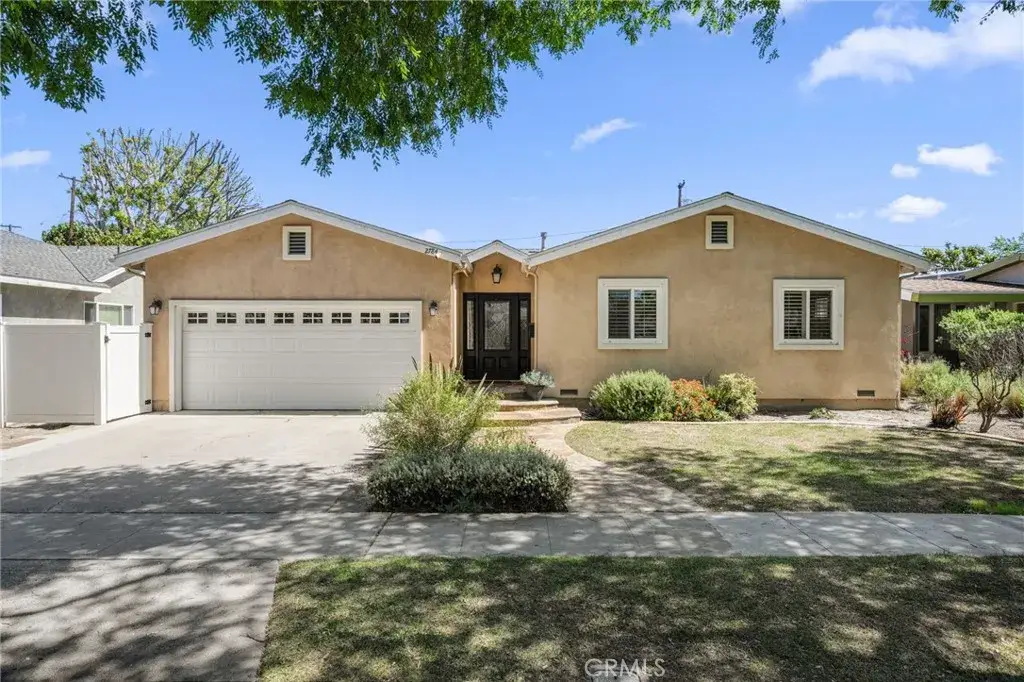 2784 Vuelta Grande, Long Beach, CA 90815 - #1