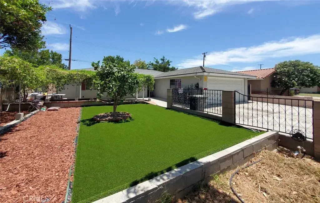 1217 S Huron, Santa Ana, CA 92704 - #1
