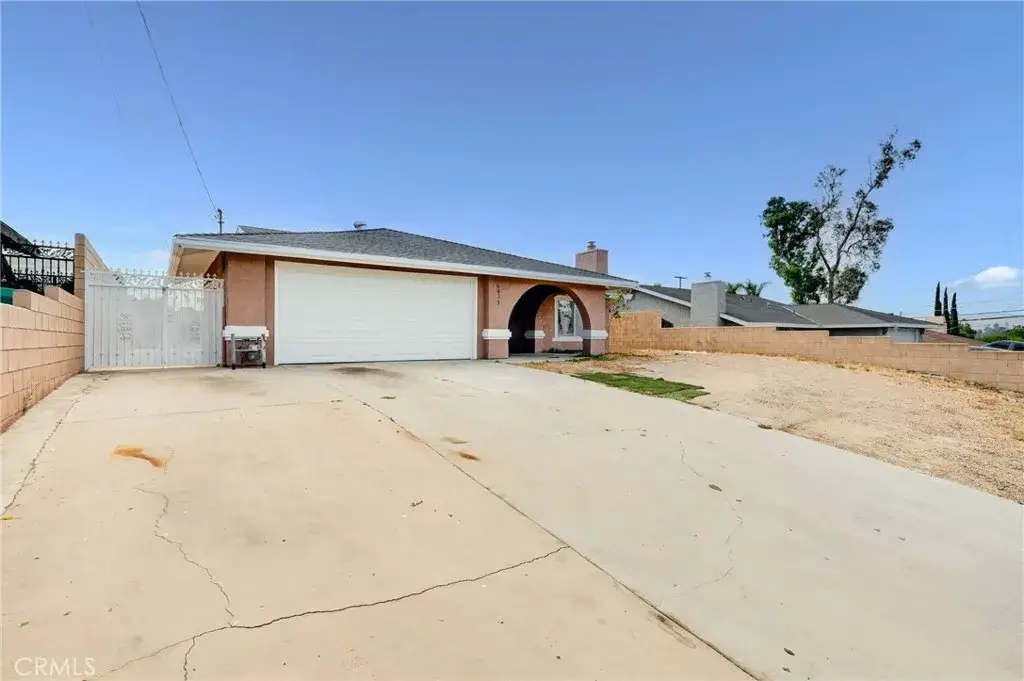 6425 Stover, Riverside, CA 92505 - #1