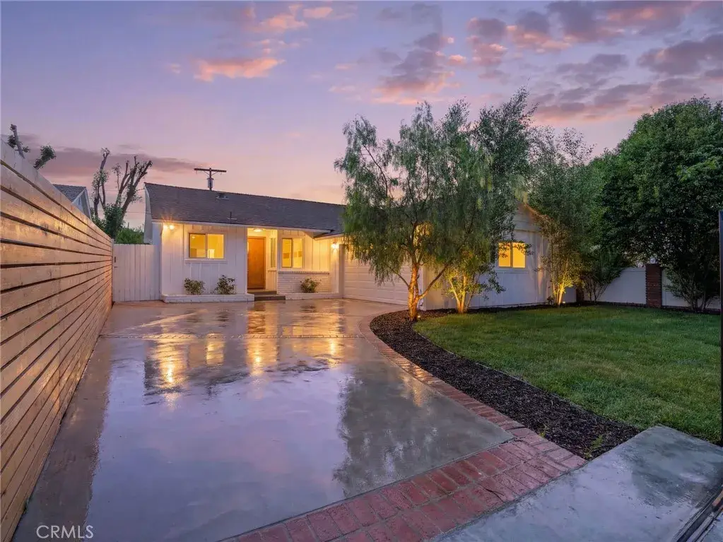 5141 Don Pio Drive, Woodland Hills, CA 91364 - #1