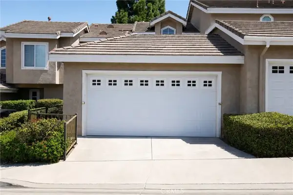 889 S Sapphire Lane, Anaheim Hills, CA 92807