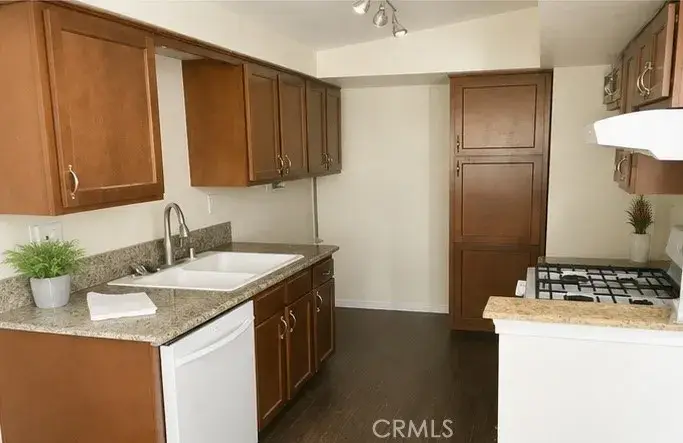 1609 Cedar, Santa Ana, CA 92707 - #3