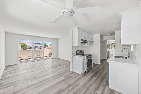 2332 E 17th #101, Long Beach, CA 90804