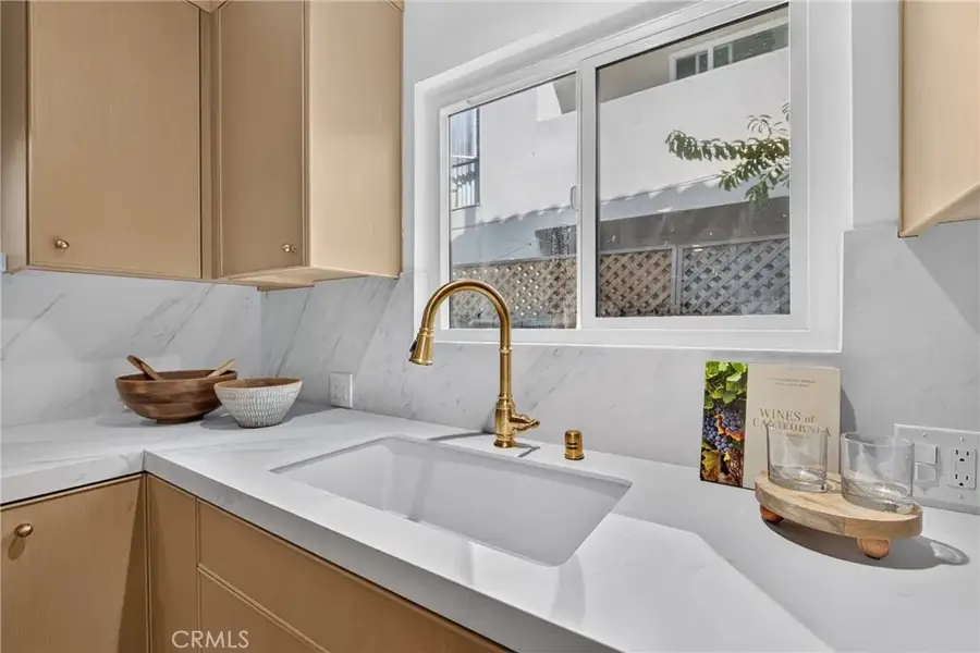 938 18th Street #5, Santa Monica, CA 90403 - #2