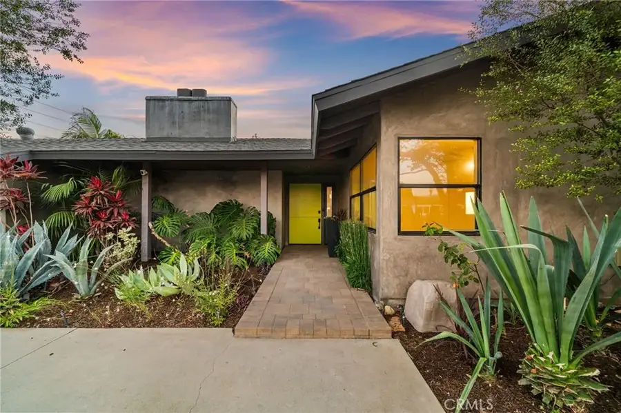 13981 Sandhurst Place, North Tustin, CA 92705 - #2