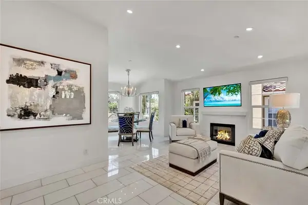 186 Gallery Way, Tustin, CA 92782