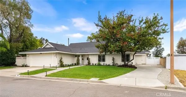 1903 E Bolingridge, Orange, CA 92865