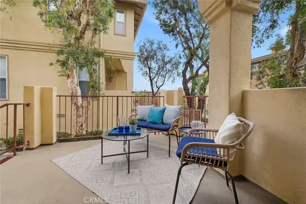 343 W Summerfield Circle, Anaheim, CA 92802