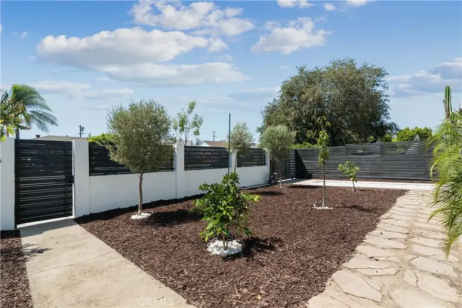 7408 Farmdale Ave, North Hollywood, CA 91605 - #3