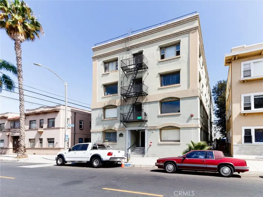 323 W 4th. Unit 101 #101, Long Beach, CA 90802 - #2