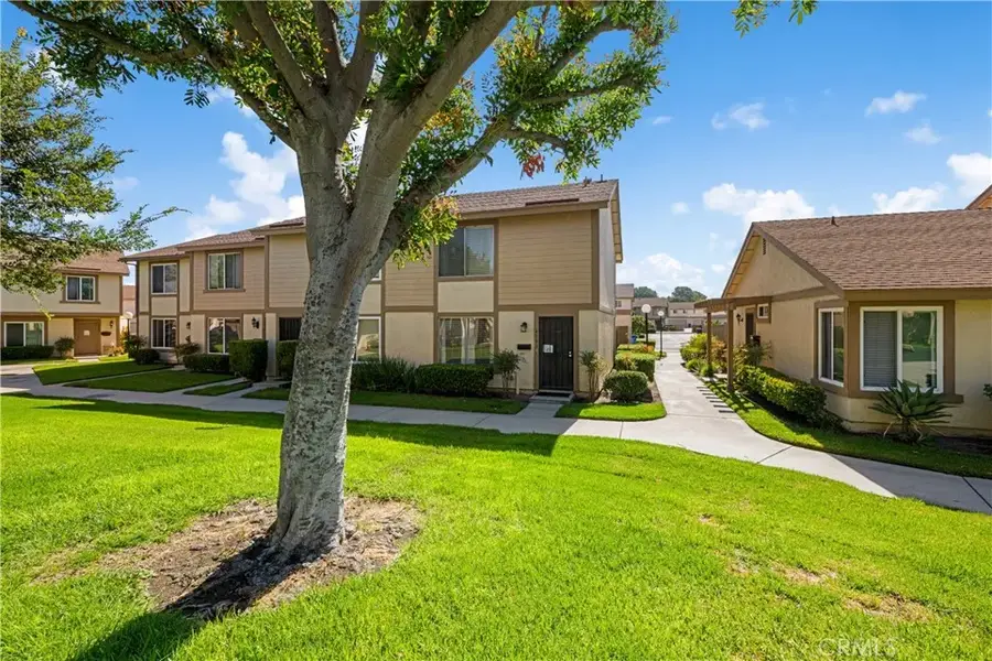 450 Carriage #D, Santa Ana, CA 92707 - #3