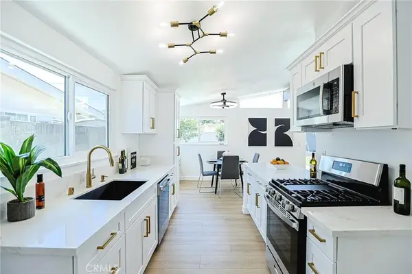 2306 Park, Santa Ana, CA 92707