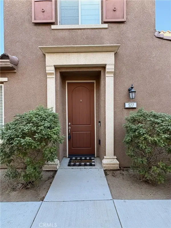 527 Via De La Paz, Palm Desert, CA 92211